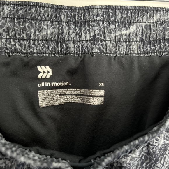 All in motion athletic shorts (Size XS) - Picture 7 of 7